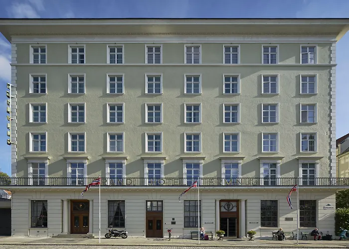 Grand Terminus 4* ברגן