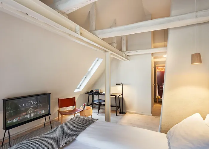 Grand Terminus 4* ברגן